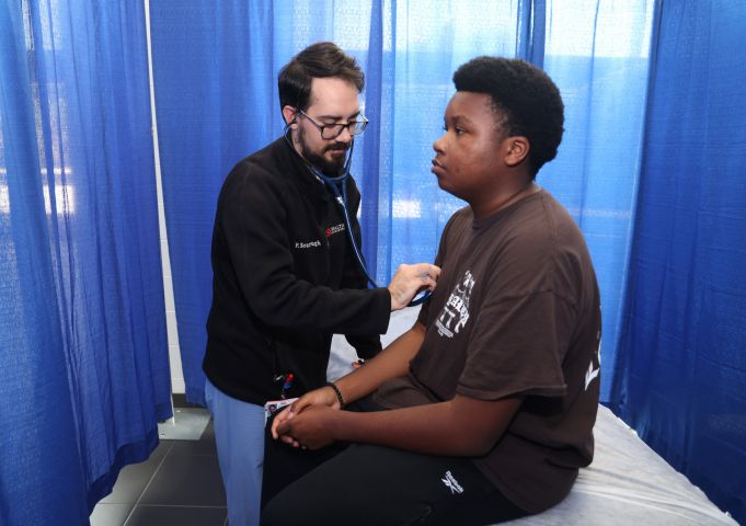 USA Health performs free sports physicals for Mobile County students