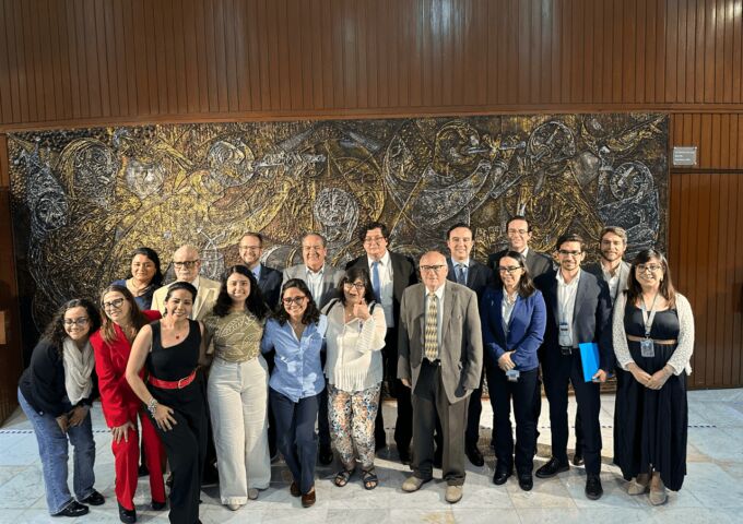 Pathology chair presents lecture on nephropathology in Mexico City