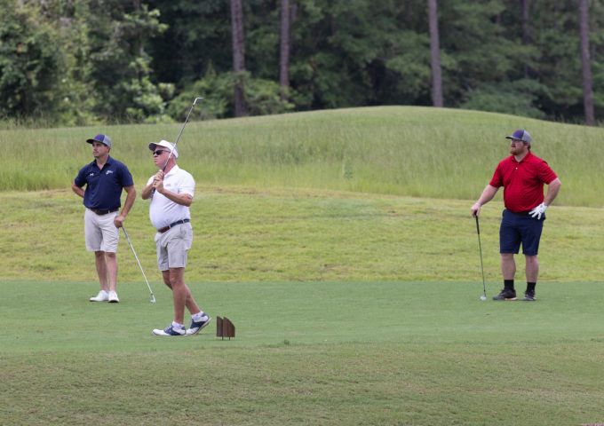 MCI golf tournament raises support for critical medical equipment