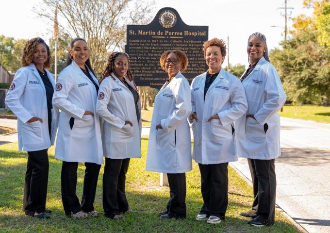 Mobile Metropolitan Medical Society donates $6,500 to women’s blood pressure monitoring program