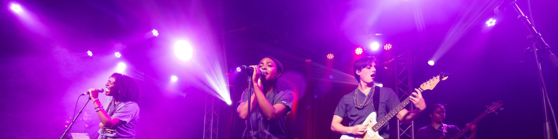 Hundreds cheer on bands at 5th annual Doc Rock