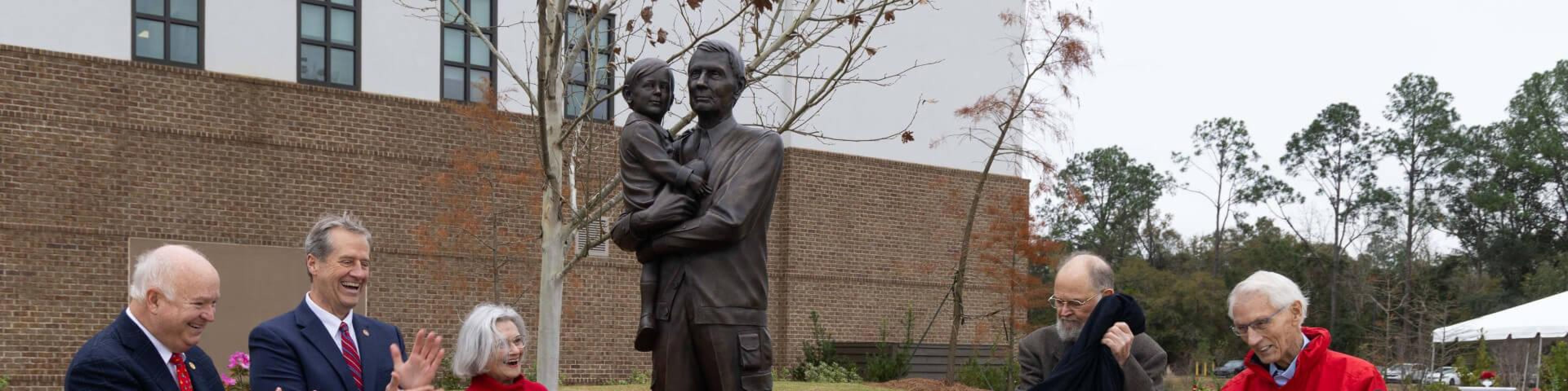 Sculpture honoring Mapp family dedicated Dec. 19 in Fairhope USA Health